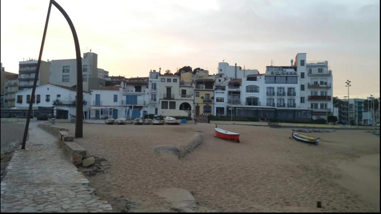 Apartamento Primera Linea De Mar Enjoy The View Blanes Exterior foto